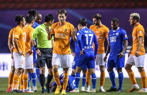 足坛最新爆料新闻报道视频